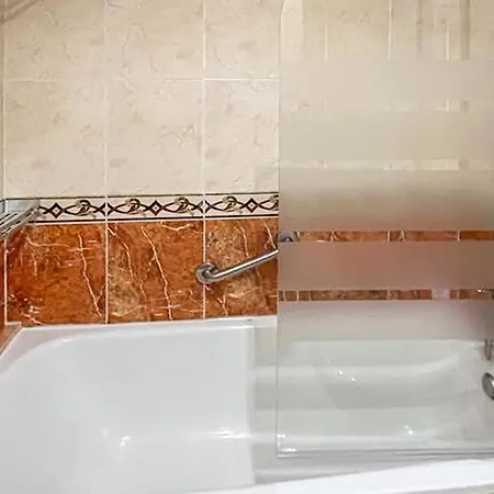 2 Bedroom Cozy In Oropesa Oropesa del Mar