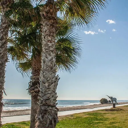 2 Bedroom Cozy In Oropesa Apartamento